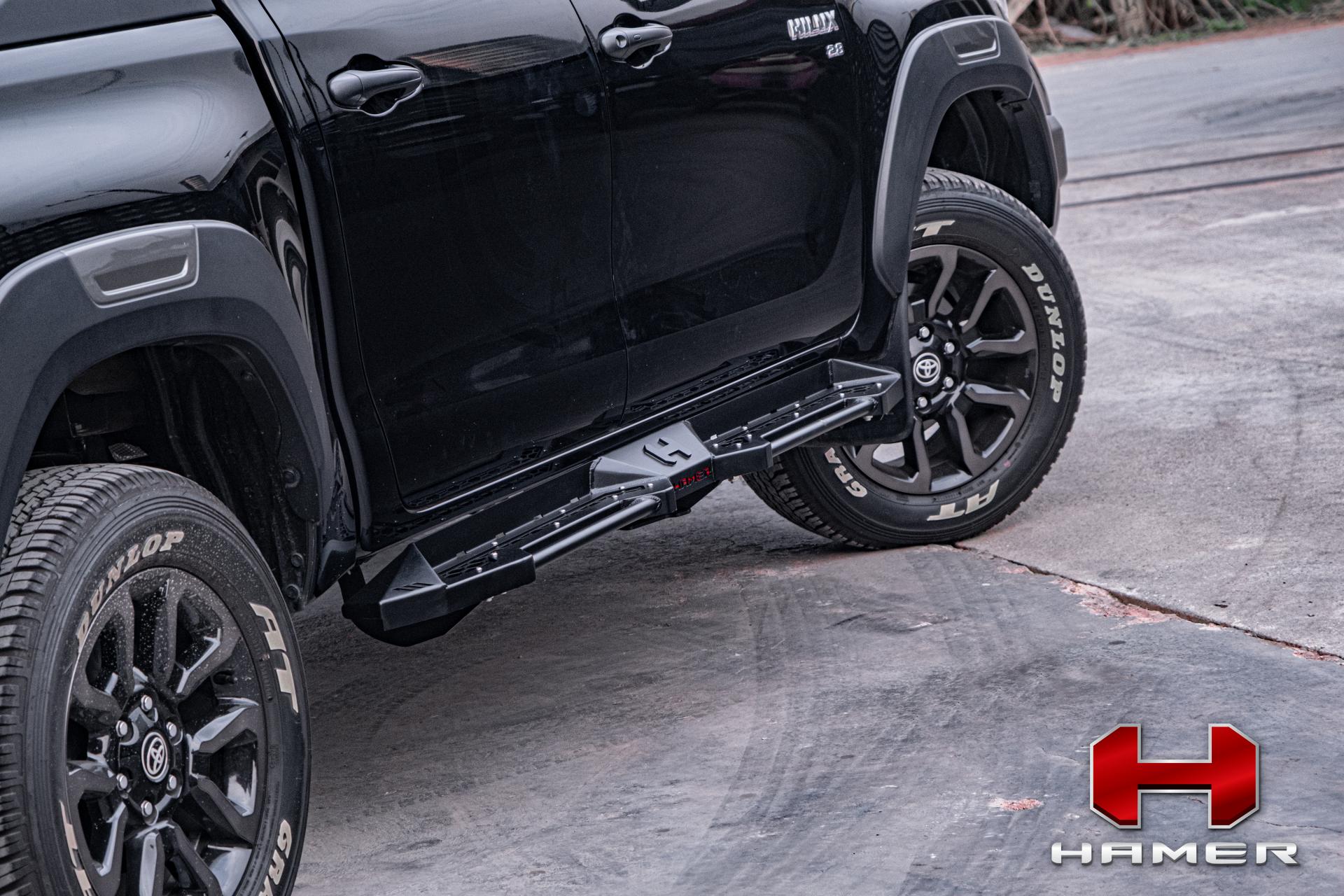 Toyota Hilux 2015+ Shadow Series Side Steps – Hamer 4×4 – Africa